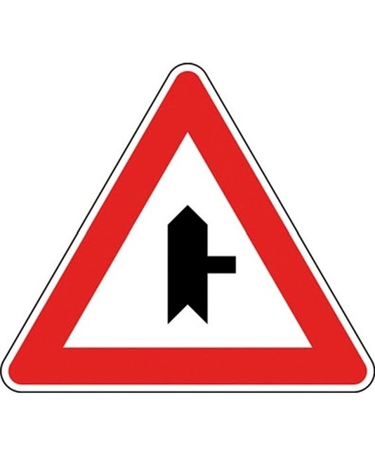 Cartello stradale intersezione con precedenza a destra