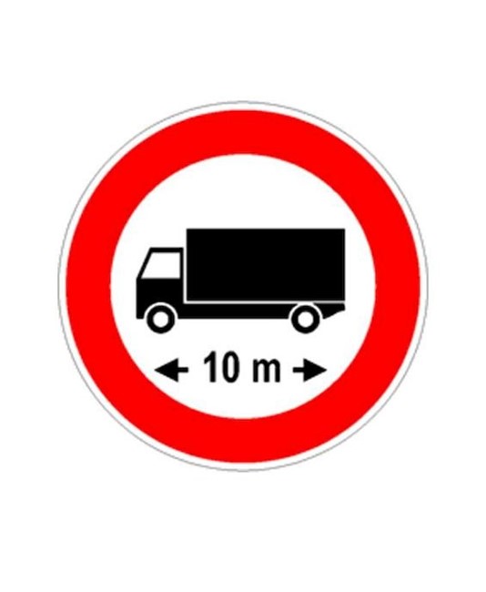 Cartello transito vietato ai veicoli di lunghezza superiore a m